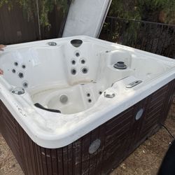 Celebrity Hot Tub