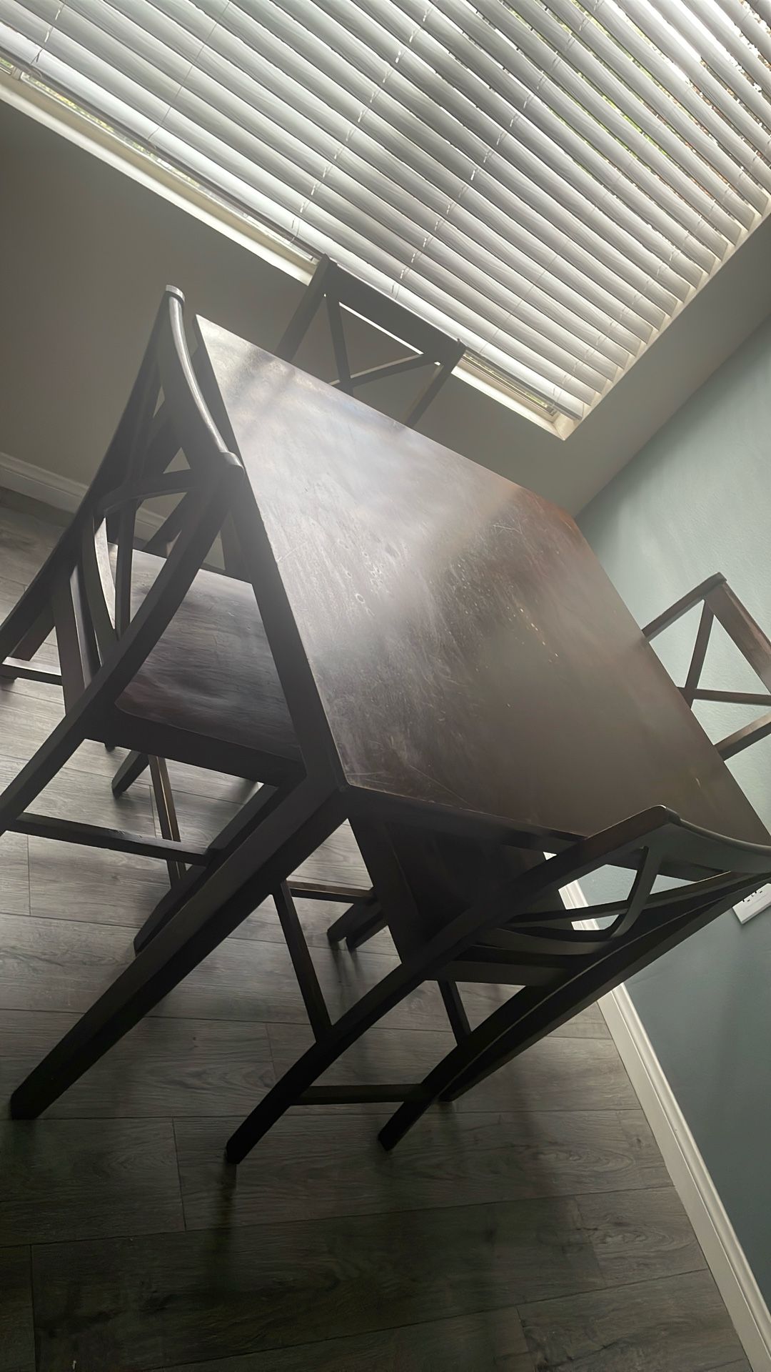 Dining Table And 4 Chairs $30