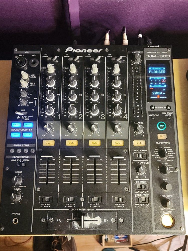 Pioneer DJM-800 – Used / Great Condition – $500
