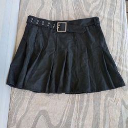 Rue 21 Pleated Mini Skirt Size Large With Belt New With Tags 