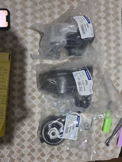 Front and rear engine mount and transmission mount kit left &right  (3 pcs)