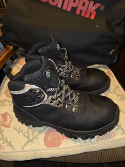 Black Leather Hiking Boots