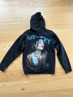 Ariana Grande tour hoodie