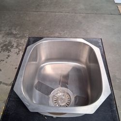 New Compact Stainless Steel Sink – Bar/Prep/Laundry