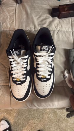 NIKE AIR FORCE 1s VET EDITION W BOX
