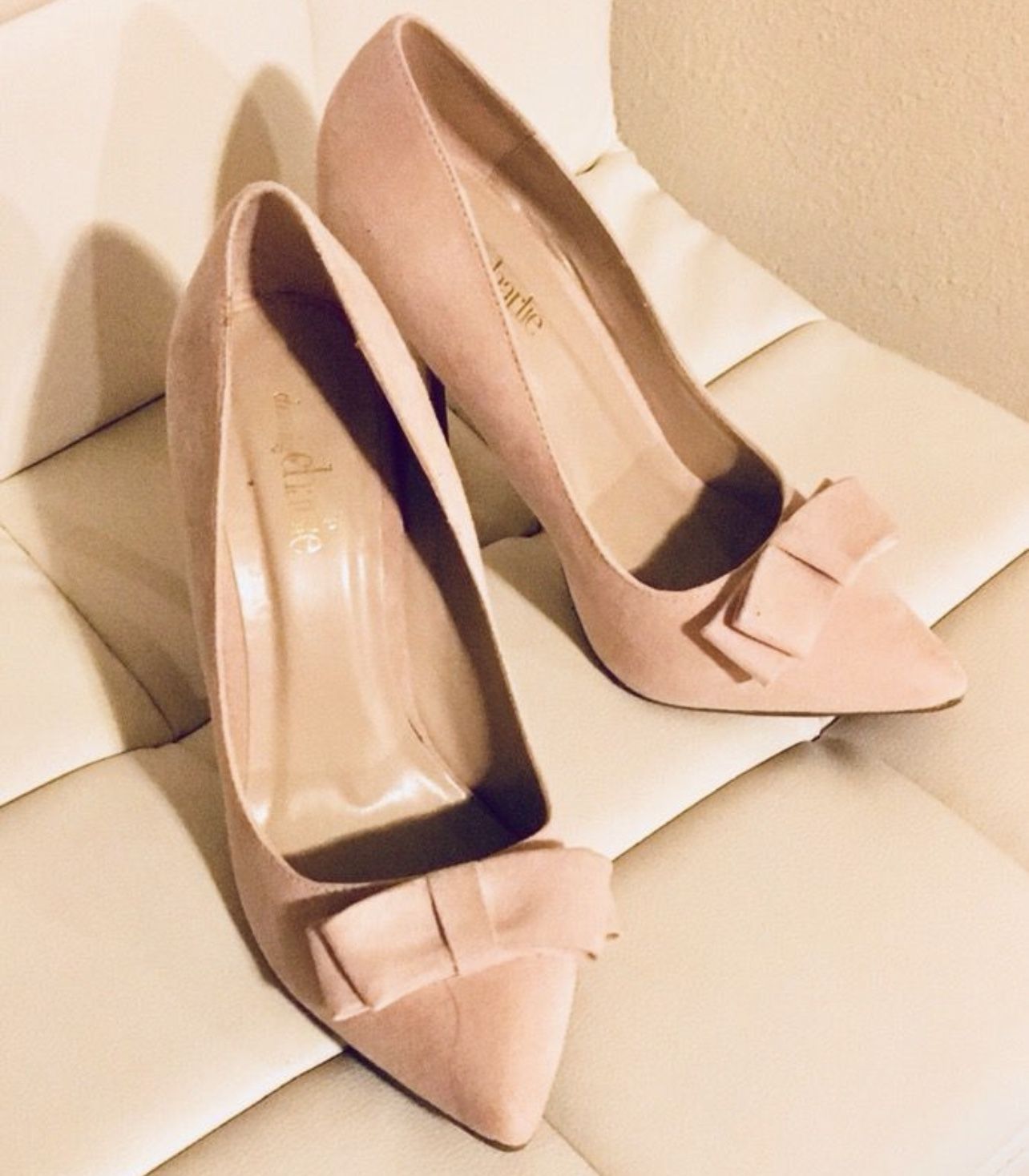 Brand new light neutral pink suede high heels size 8 1/2