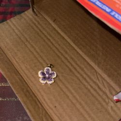 purple flower pendent