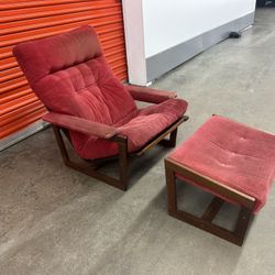 Mid Century Danish Lounge Chair 