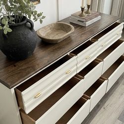 ✨ Solid Wood 9-Drawer Dresser – Antique White – FREE Delivery ✨