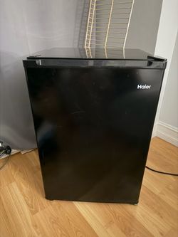 Black Haier Compact Mini Fridge with Freezer Compartment – Works Great!