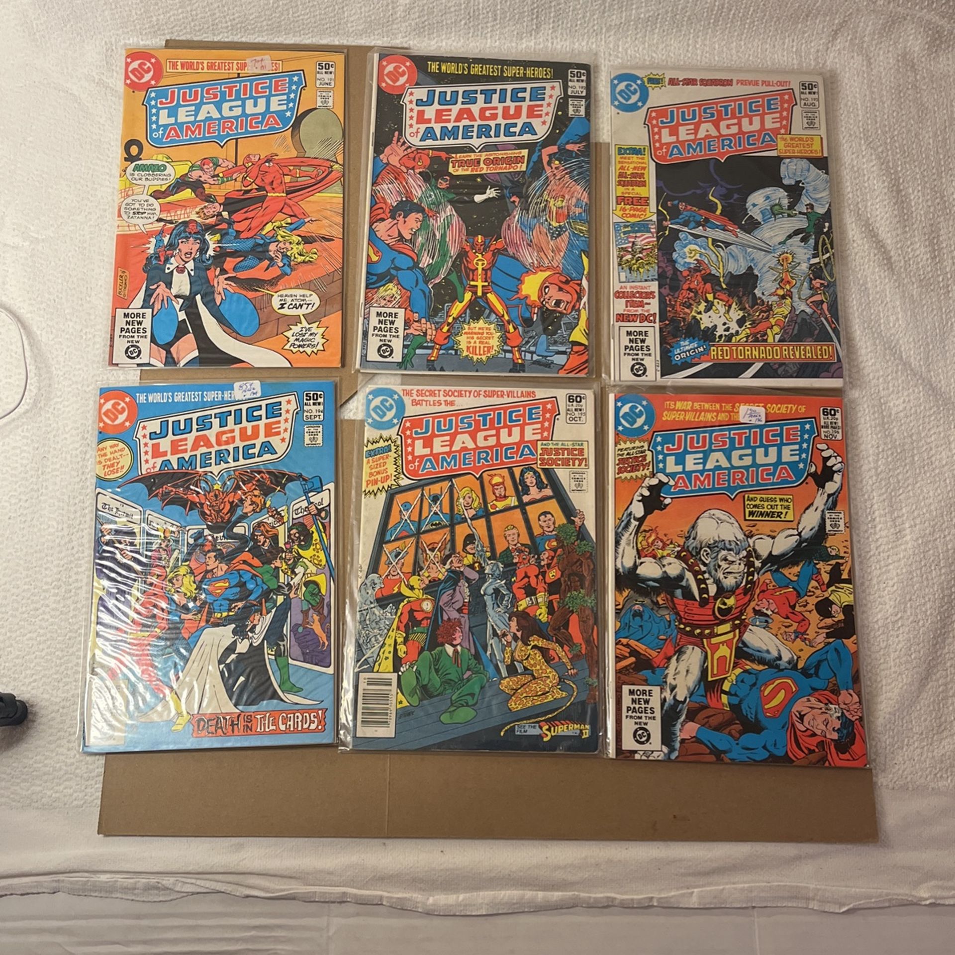 Justice League Of America Comic Book Lot Of 24