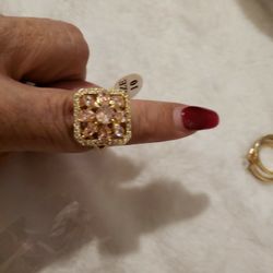 Size 10 Pink Zirconia Flower 