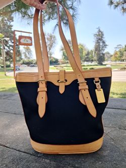 Dooney & Bourke bag