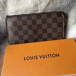 LV Damier Long Wallet
