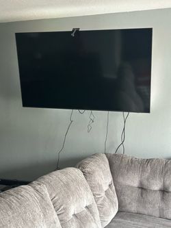 Samsung tv 65’ with remote