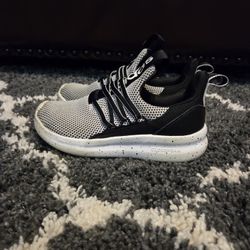 Boys Adidas Tennis Shoe