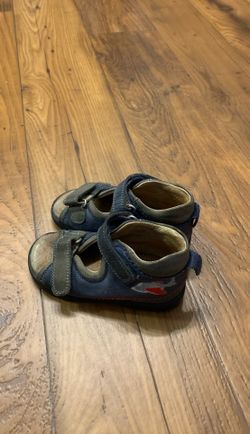Boys sandals