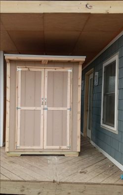 New Enclosed Farm Stand with Double Doors
