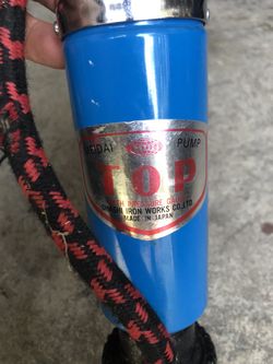 Vintage air pump with gauge