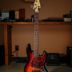 American Standard Jazz Bass®  5 String 
