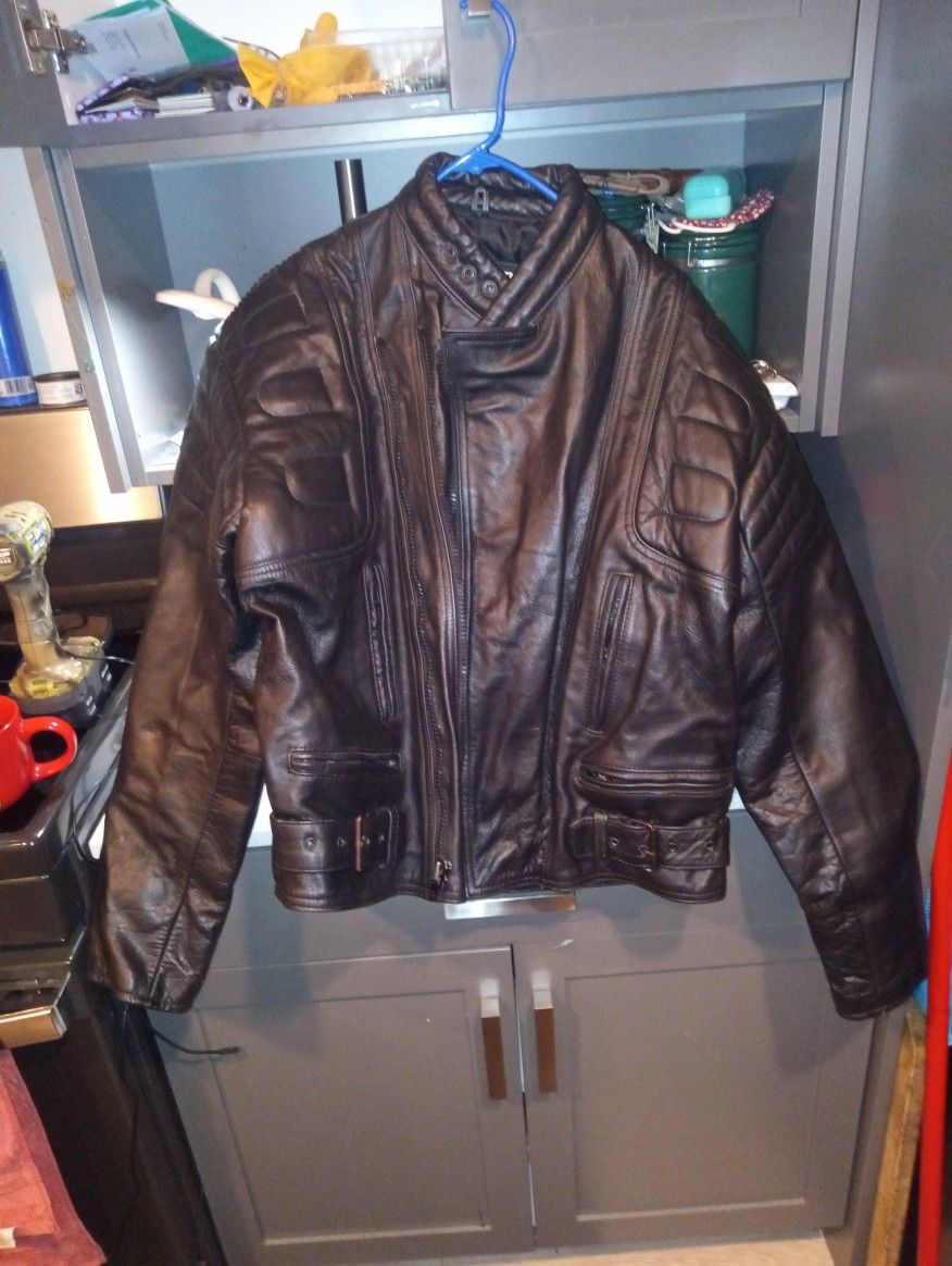 Leather Motorcycle Riding Jacket No Tears No Holes No Cuts No Scratches No Rips It's Like Brand New I'm Asking $80