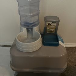 Cat Litter Box, Feeder and Water Bottle 
