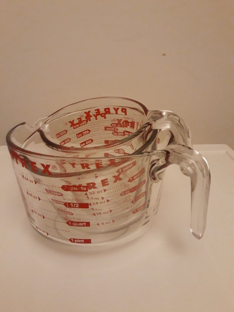 Pyrex measuring cups pack of 3