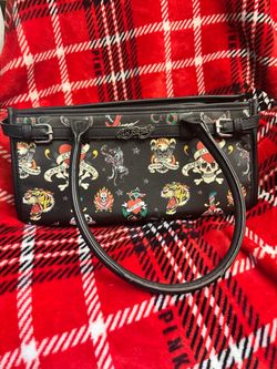 Ed hardy shoulder purse