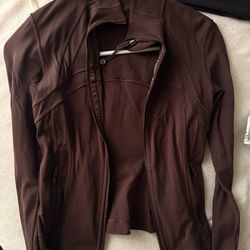 LULULEMON BROWN JACKET