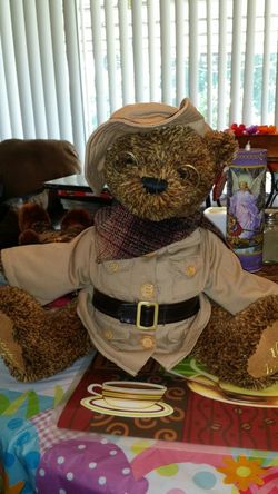 Teddy bear by Dan Dee Collector's Choice