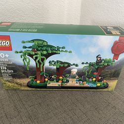LEGO Jane Goodall Tribute