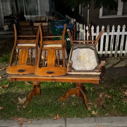 Free Wooden Dining Room Table w/ Extension 