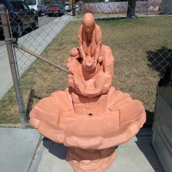 Concret Water Fountain 