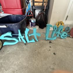 Metal salt Life And Beach Sign