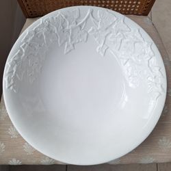 The Cellar for Macy’s Large Serving Bowl 14” Made in Italy Ivy Whiteware