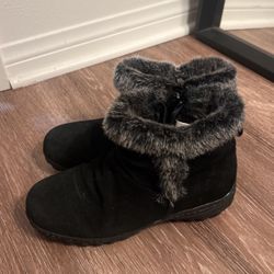 Khombu Women's Jessica Ankle Boots