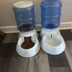 XL Food And Water Feeder
