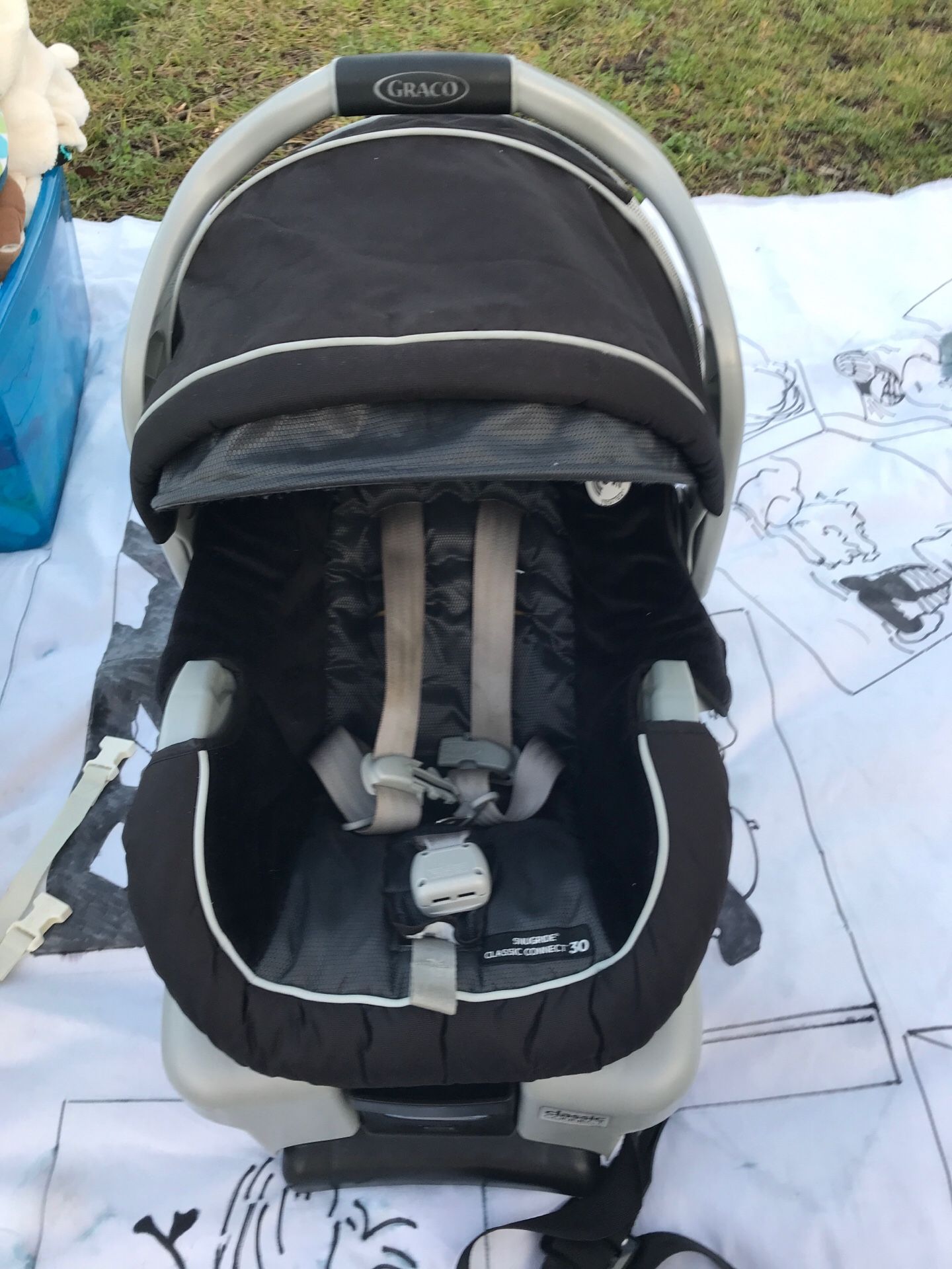 Graco infant car seat