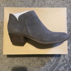 Lucky Brand Size 9 Womens suede Booties