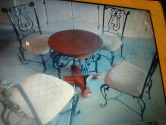 Comedor de ashley fur.