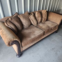 Sofa down filled super comfortable
