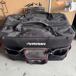 Husky Rolling Bag 