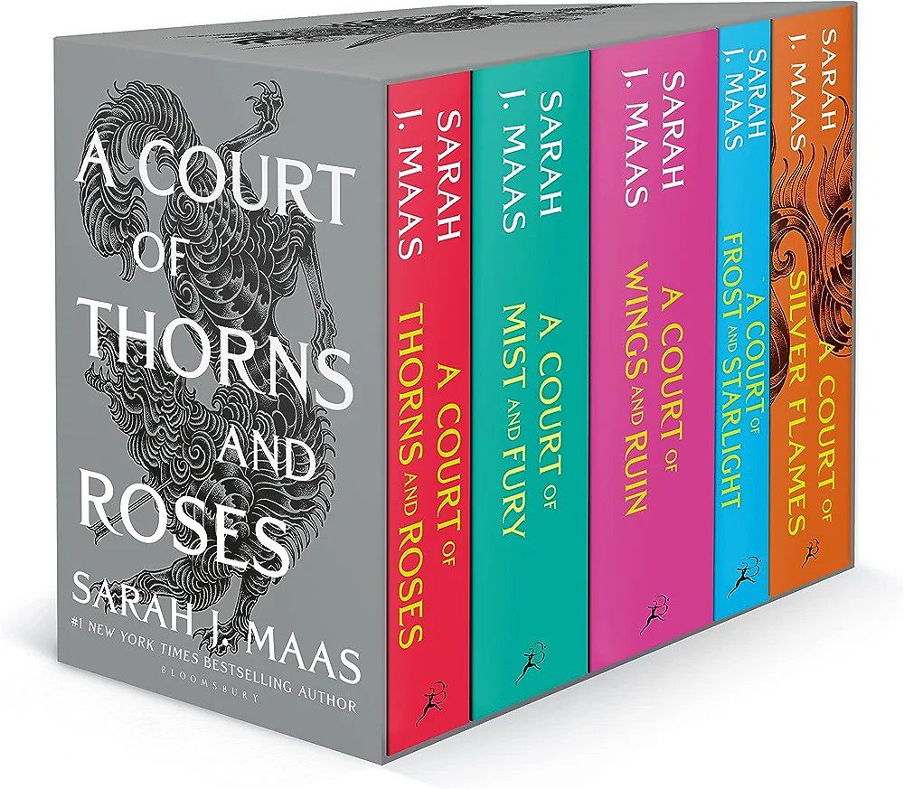 A Court Of Thorns And Roses (Sarah J.Maas)