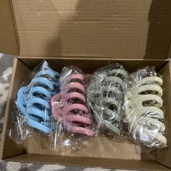 Hair Clutchers 4 Pcs