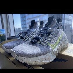 Nike Space Hippie Grey Volt 01  Size 8  $120