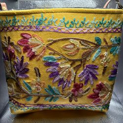 Women’s  Thailand Embroidered Purse