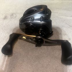 Left-Handed Bass Pro Formula FmA10SH H Super High Speed