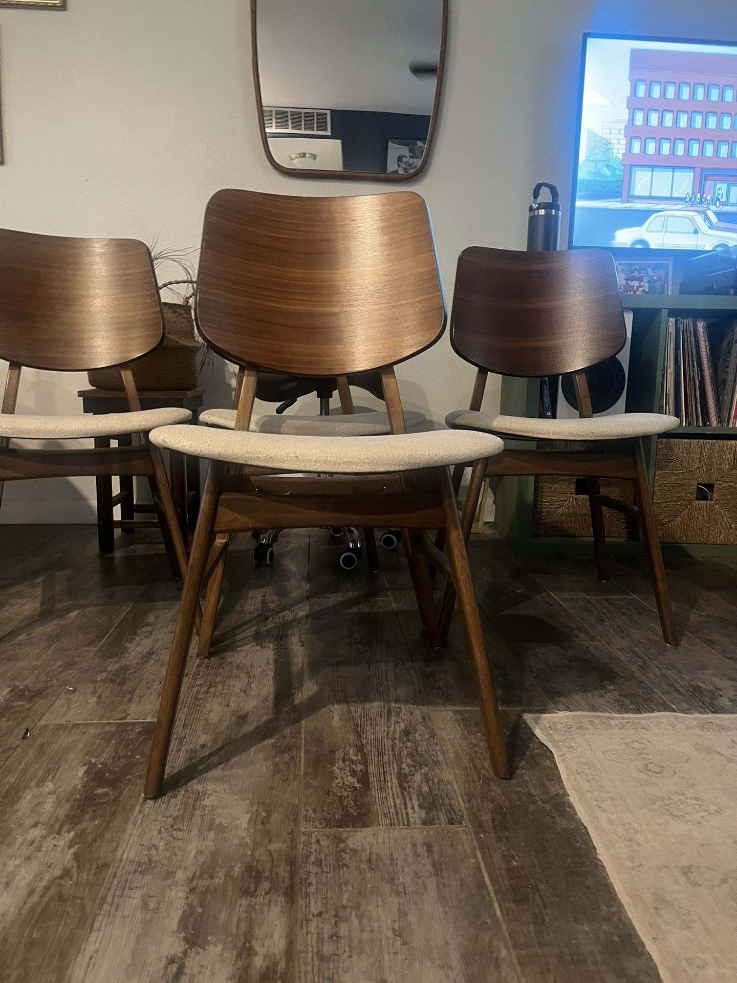 4 Dining Chairs