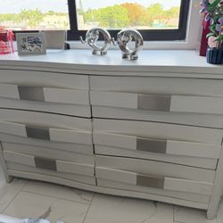 6 Drawer Dresser