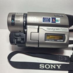 Sony Handycam Hi8 8mm Video8 Camcorder 